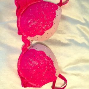 Victoria’s Secret bra